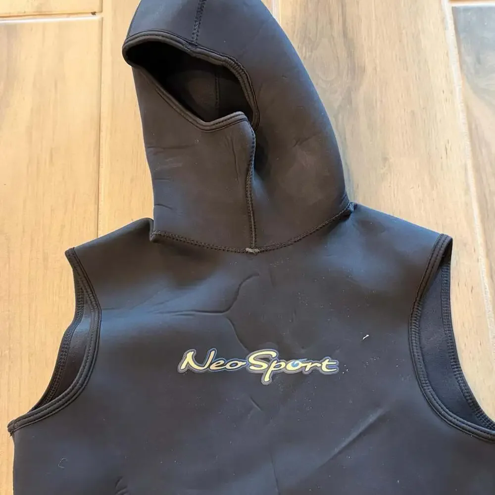 Neosport XSpan 5:3Mm Hooded Vest Size XL Black Wetsuit